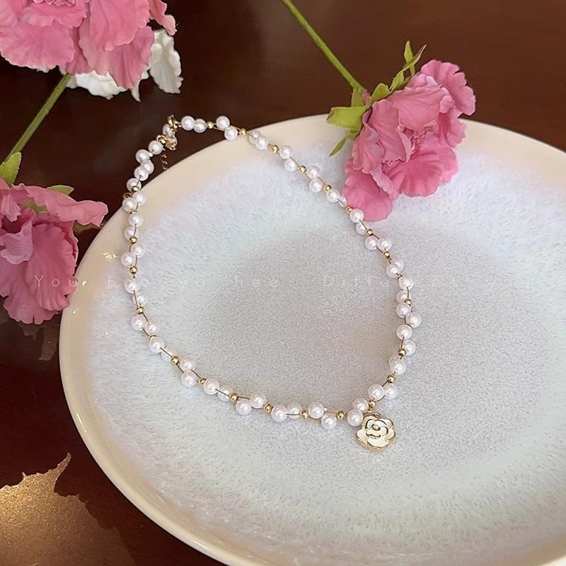 Pearl camellia necklace women's new high-end collarbone chain versatile celebrity neck chain tide