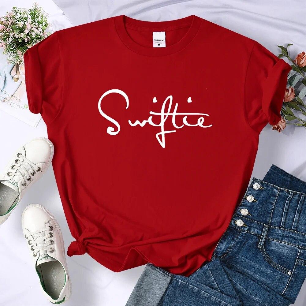 Swiftie Retro Y2K Tričko s potiskem Dámská letní móda Crop Top Sport Neformální topy Oblečení Street Personality Tričko Dámské