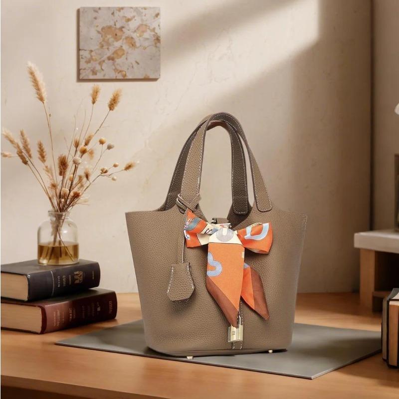 New Bag, Water Bucket, Vegetable Basket, Women's Bag, Leather Top Layer, Hand-held Mommy Bag, Bride's Wedding Bag, High-end Silk Scarf