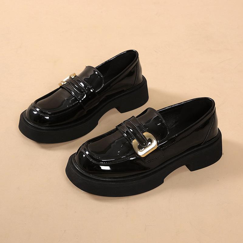 

Черные маленькие кожаные туфли женские туфли-лодочки осень новые весна и лето на платформе ретро 40 чёрный