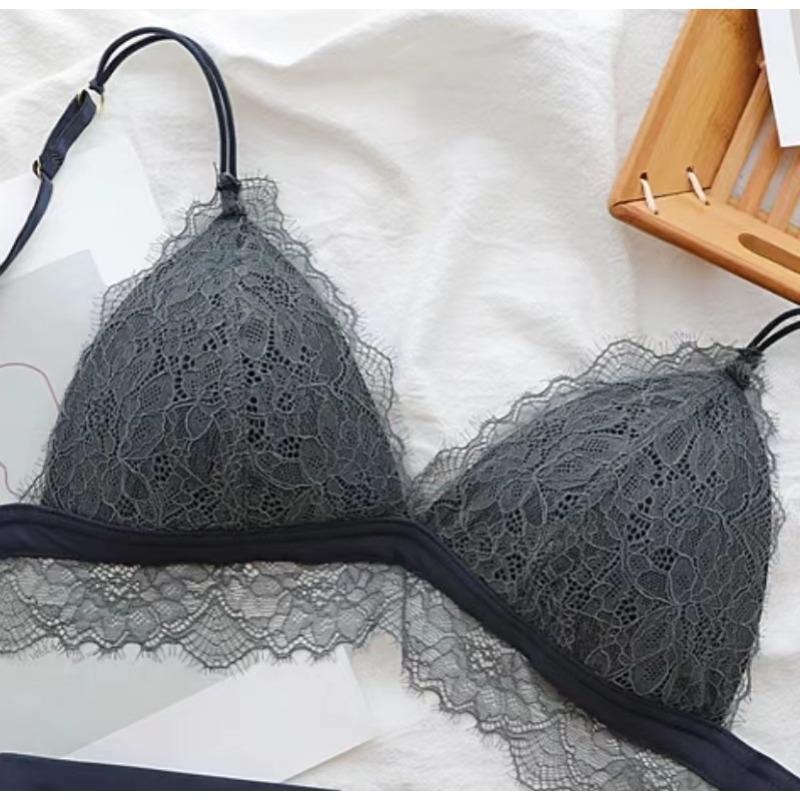 Tiny Eyelashes Lace Thin Triangular Cup No Steel Ring Underwear Sexy Breathable and Nude Underwear for Women