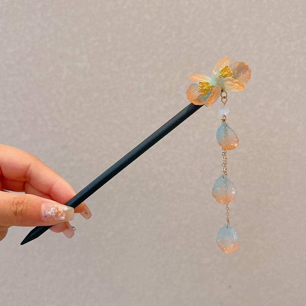 

Роскошная заколка для волос в древнем стиле, винтажная элегантная китайская палочка для волос для женщин, ручной работы, изысканные заколки с кисточками в виде цветов