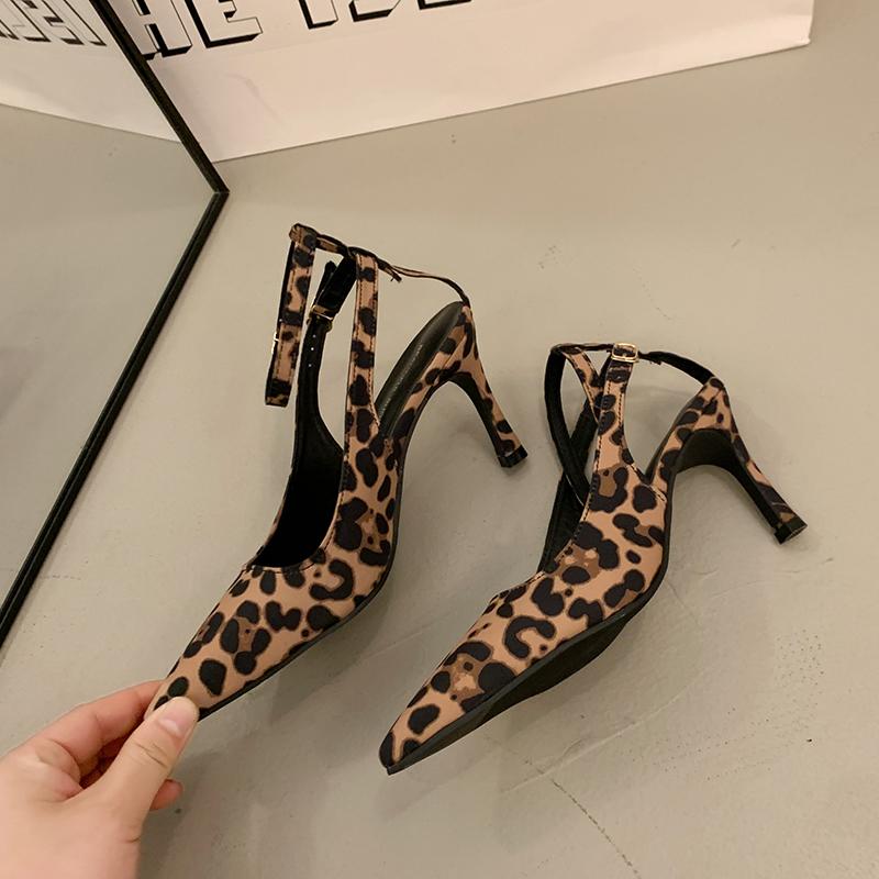 Sexy Leopard Print High Heels Women s New 2025 Summer Pointed Toe Semi-Up Style Fashion Buckle Sandals Beautiful Lady Slippers 34 цветной печати леопарда 2969₽