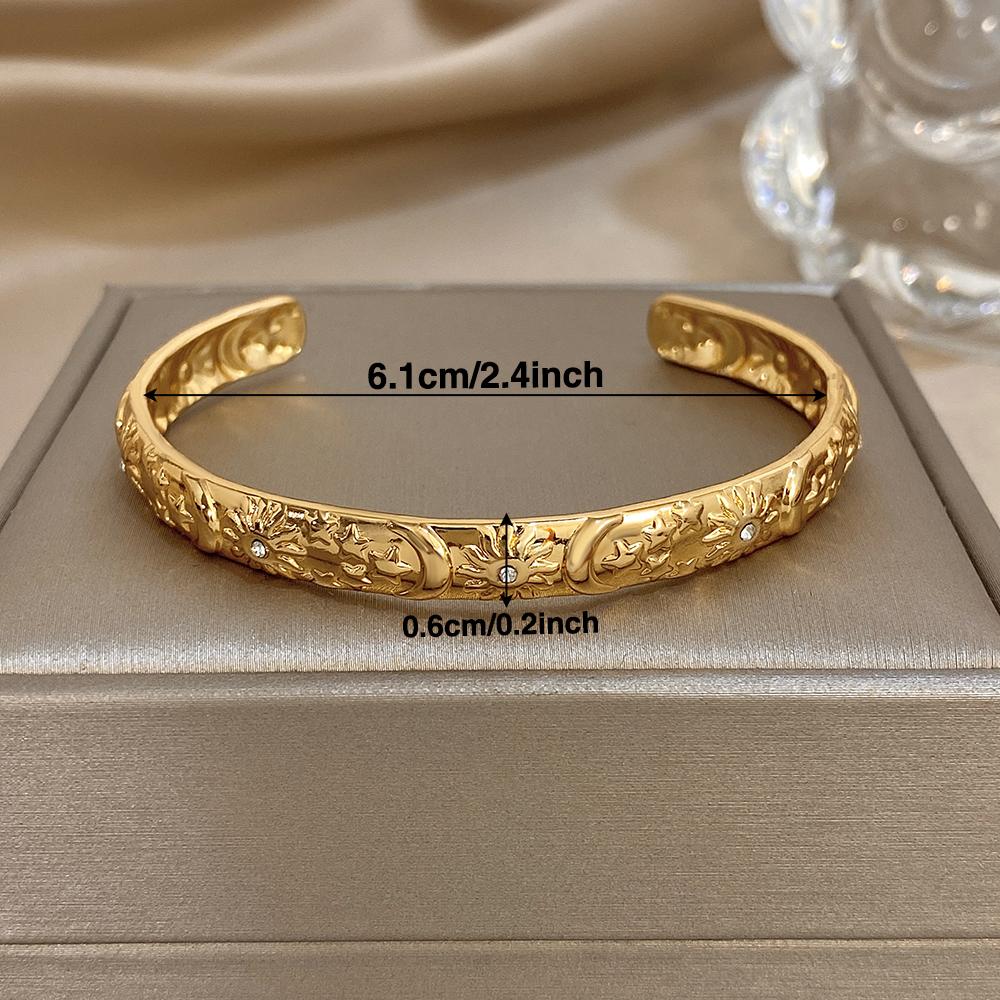 Vintage Sun Star Moon Smooth Cuff Bracelet for Women Chic Gold Plated Stainless Steel Wrist Bangle Bracelets Ethnic Jewelry