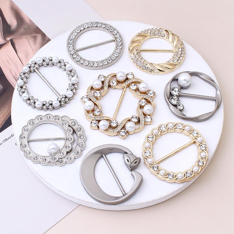 T-Shirt Saum Geknoteter Broschenring Kleidung Accessoires Mode Perlen Taille Metall Ecke Geknoteter Verschluss Seidenschal Hemden Schnallen