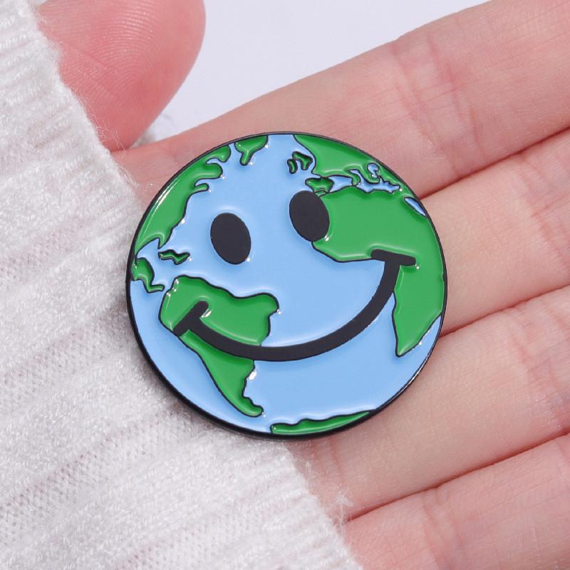 Earth Day Smiley Face Brooch Cute Design Geometric Pin Eye-catching Accessory For All