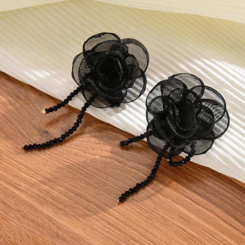 New Niche Light Luxury High-end Fabric Rose Flower Earrings Women's Retro Exaggerated Black Fringed Earrings