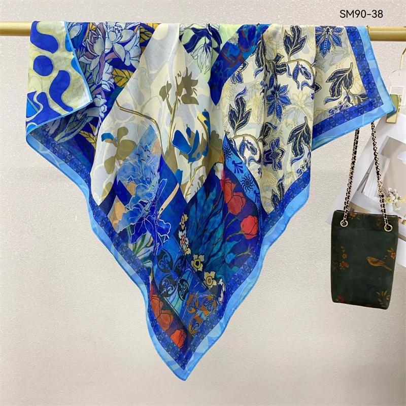 Double-Sided Faux Silk And Wool Printed Scarf For Women Spring And Autumn 90Cm Square Scarf Foulard Bandana Femmel Headscarf