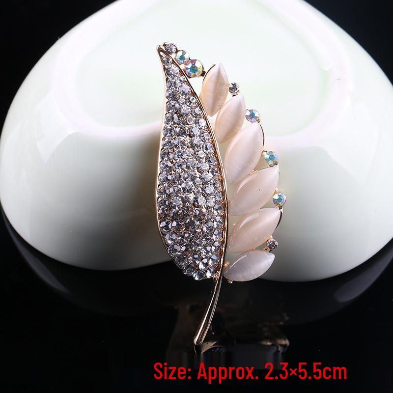 Women s Rhinestone Brooch: Retro Cat s Eye Stone  Leaf Design Pin for Clothing