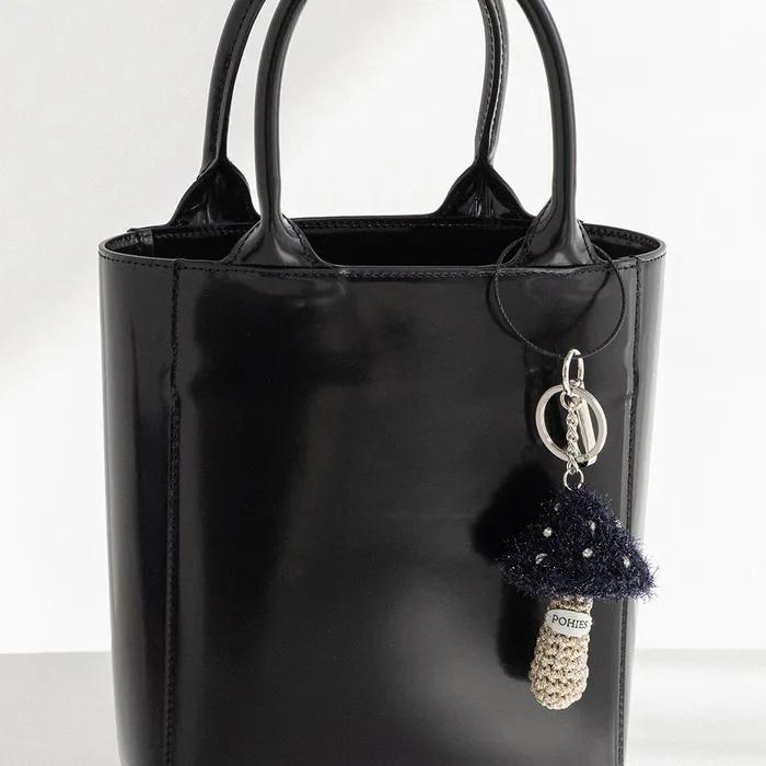 MUSHROOM KEYRING-NAVY/RED