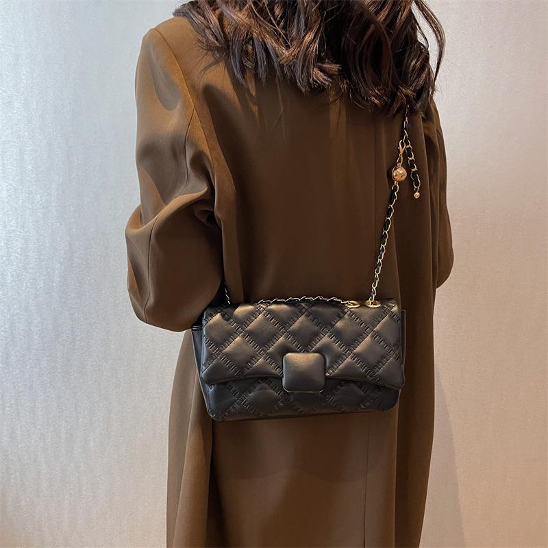 Rhombus Embroidery Thread Small Bag Women's 2024 Spring New Popular Versatile Chain Messenger Bag Internet Celebrity Explosion Small Square Bag