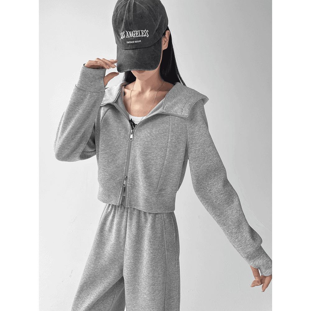 Small Waist Short Body Sports Hooded Sweatshirt Top for Spring and Autumn Loose Zipper Jacket for Women