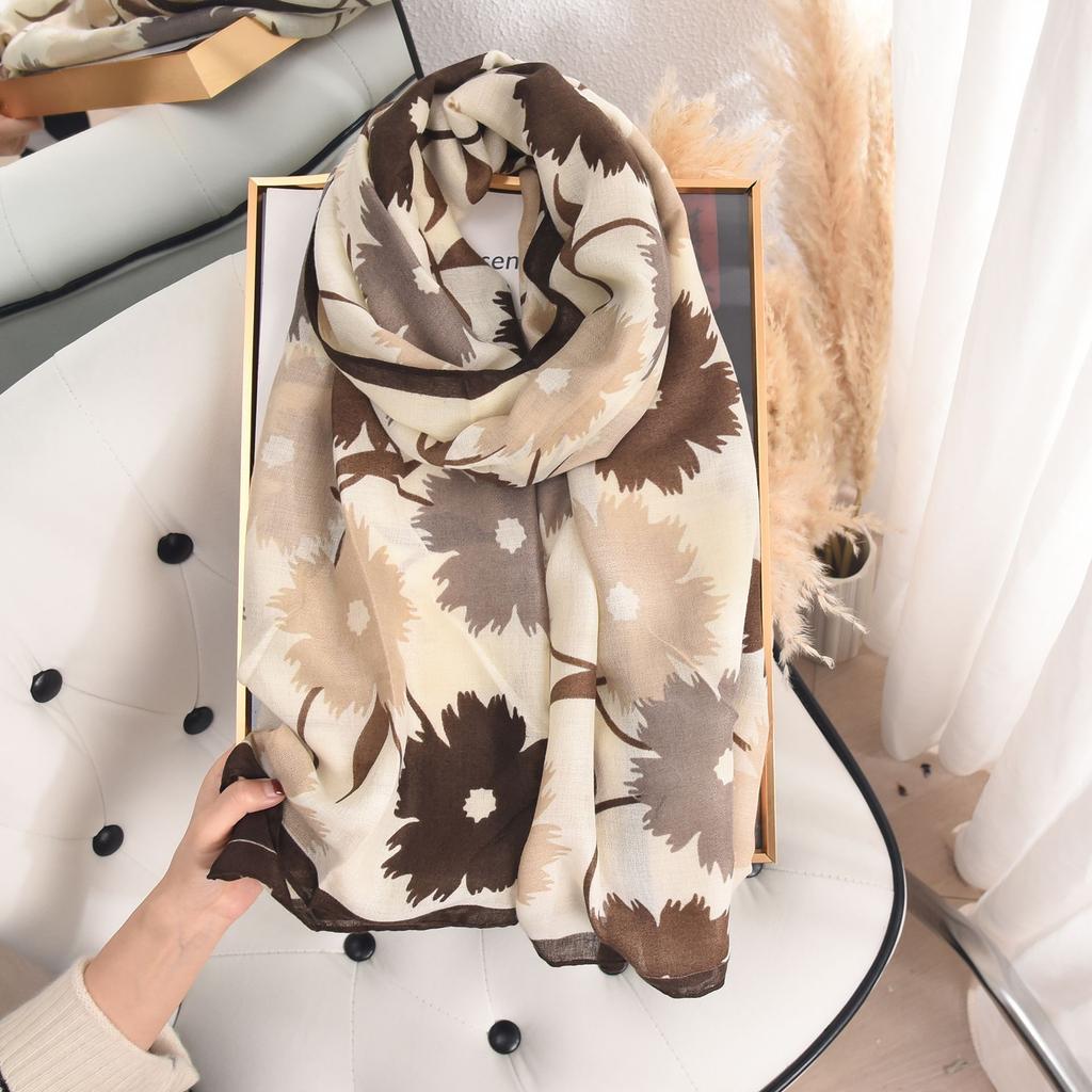 Imitation Cotton and Linen Scarf for Women In Spring and Summer Fashion Thin Pastoral Style Floral Printed Silk Scarf High-end Temperament Shawl