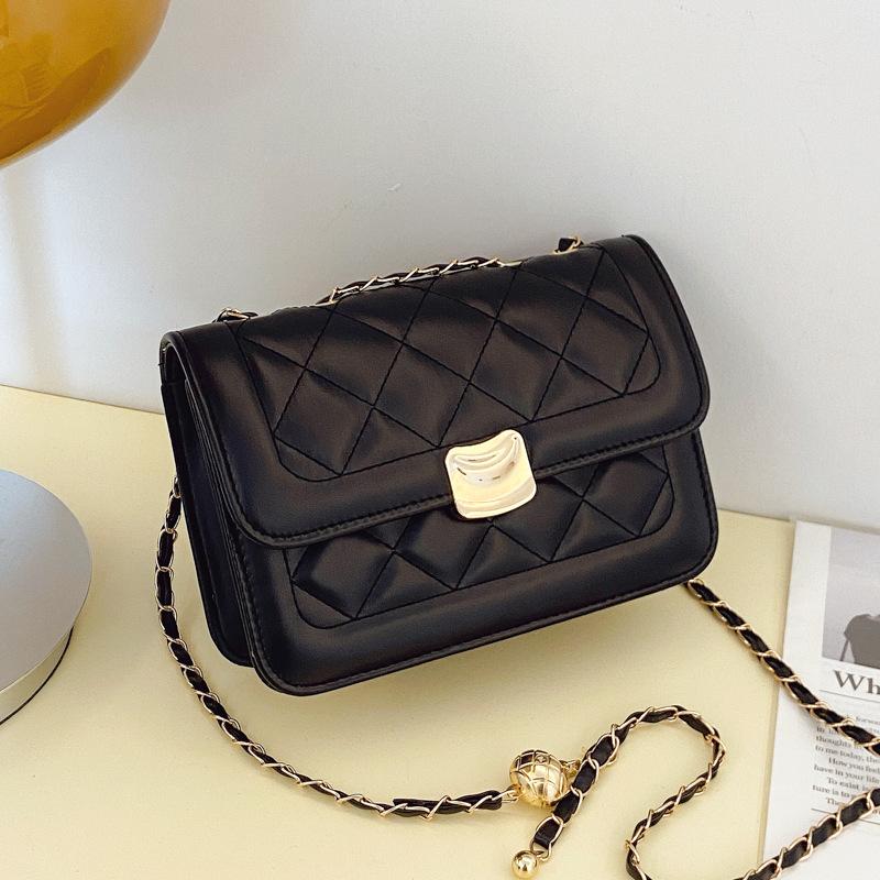 

Premium sense versatile women s bag new popular summer versatile diamond chain shoulder messenger bag