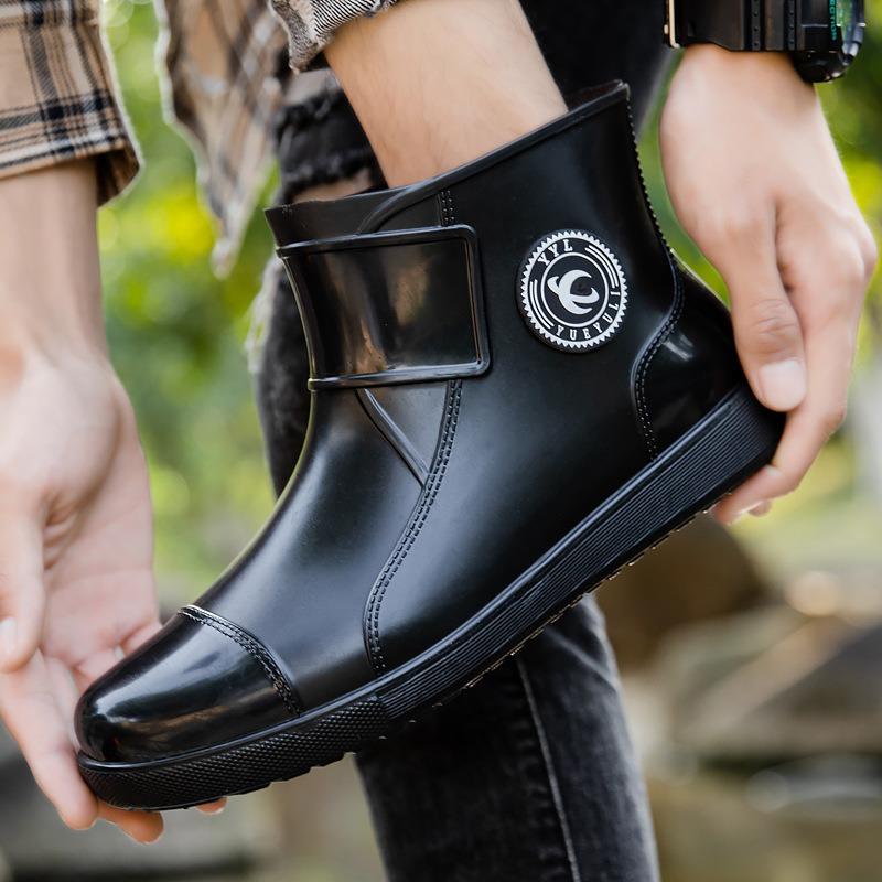 Four Seasons Fashion Rain Shoes Men's Short Rain Boots Large Size Kitchen Work Shoes Gel Shoes Fishing Shoes Men's and Women's