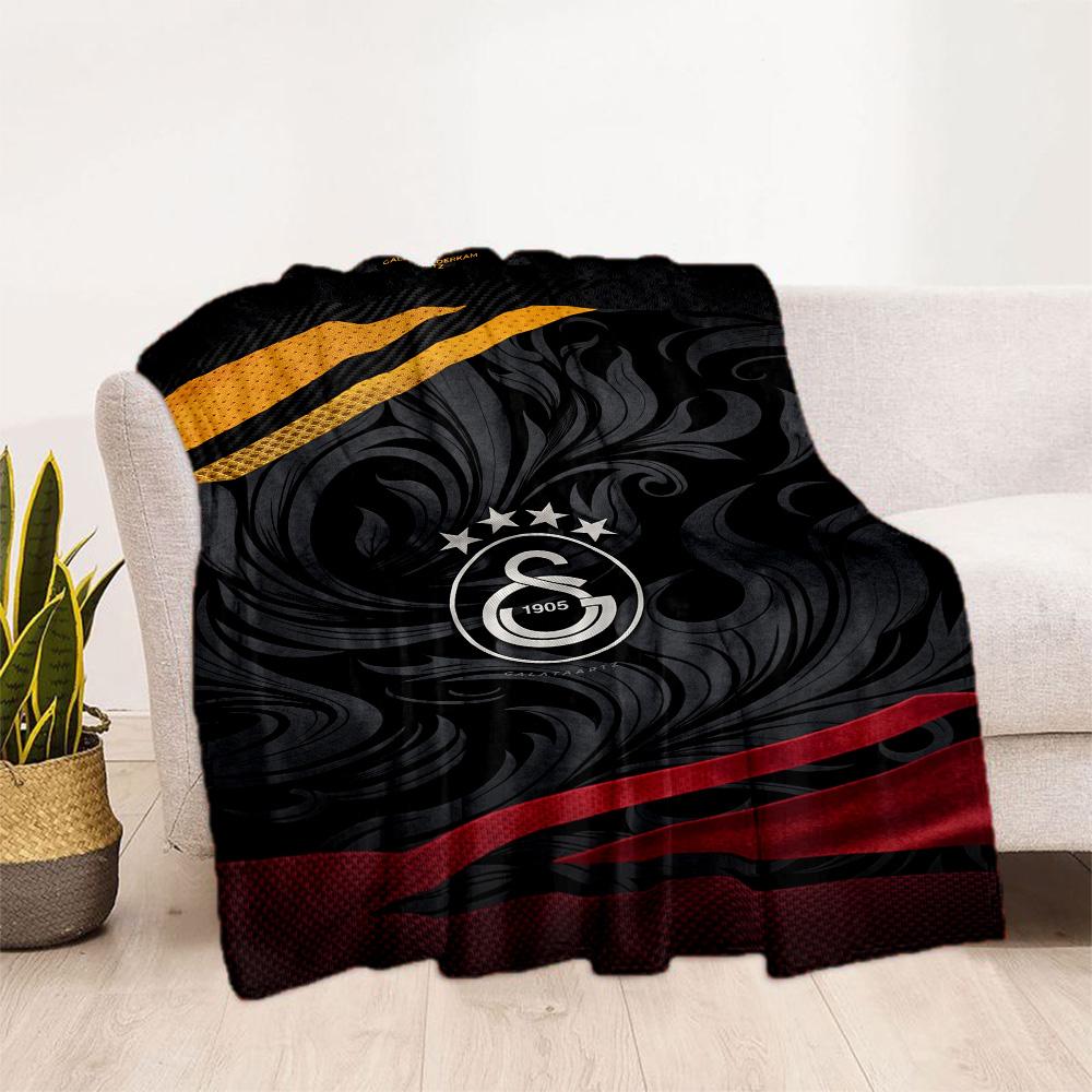 Galatasaray 112 Blanket Ultra-Soft Perfect for Picnics Office Bed All-Season Use Digital Print Perfect Gift for Relatives and Friends