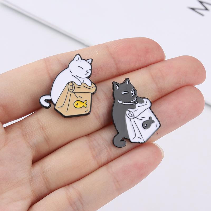 Feed Myself Enamel Pins Cute Black White Cats Dried Fish Bag Brooches Lapel Badge Cartoon Animal Jewelry Gift for Kids Friends