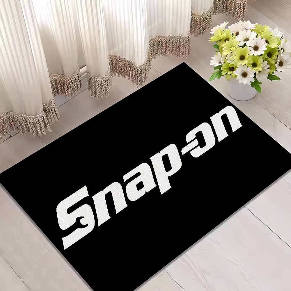 Brand S-snap on tools logo small carpet For House Bedroom Decoration Kitchen Bath Super Absorbent Rug Carpet Foot Non-slip