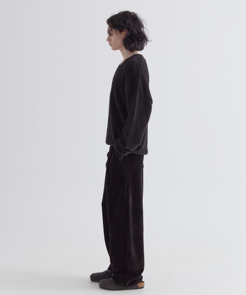 EZIO Hairy Angora V-Neck Knit_Black