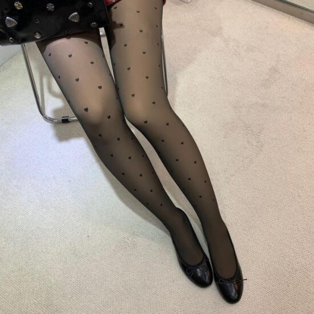 C S In The Room Heart Pattern Fake CompreSSion blaCk StoCkIngS One Color C