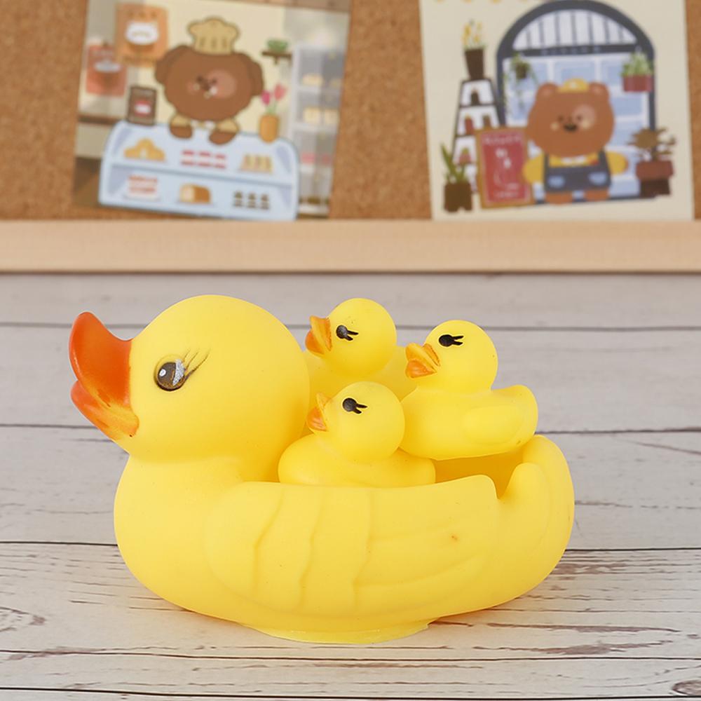 4Pcs Bath Duck Toys Yellow Duck Family Bath Set Floating Squeaky Duckies Baby Shower Toys Kids Bathtub Duck Set for Toddlers