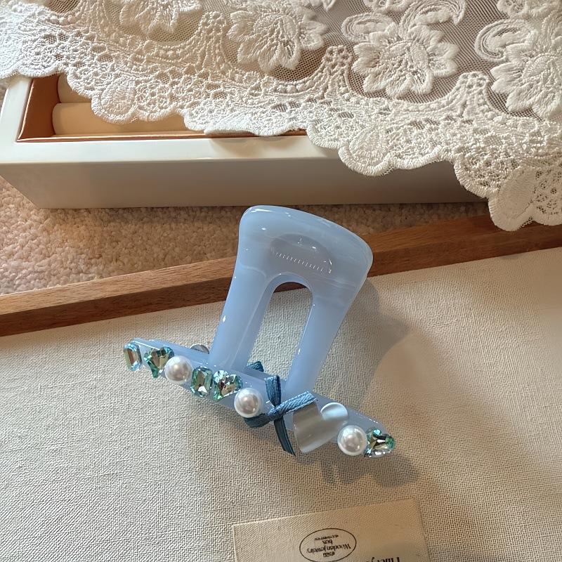 Blue Crystal Heart Claw Clip, Elegant Hair Claw for Half-Up Styles, Premium Quality, Hair Clip For Thick Hair, Perfect Gift
