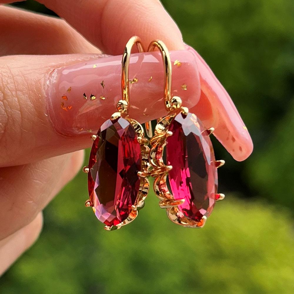 New European and American Luxury Fashion Gem-studded Large Gold Eight-claw Buckle Earrings Ear Hooks for Girlfriend As A Gift