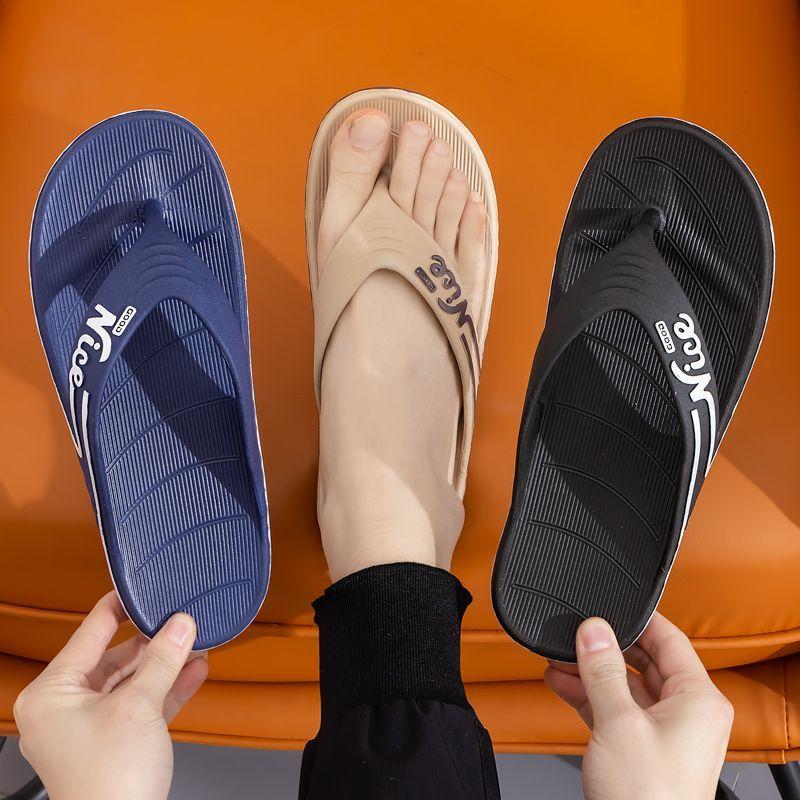 New 2025 Trendy Mens Beach Flip Flops Non-Slip Soft Sole Casual Sandals Outdoor Slippers