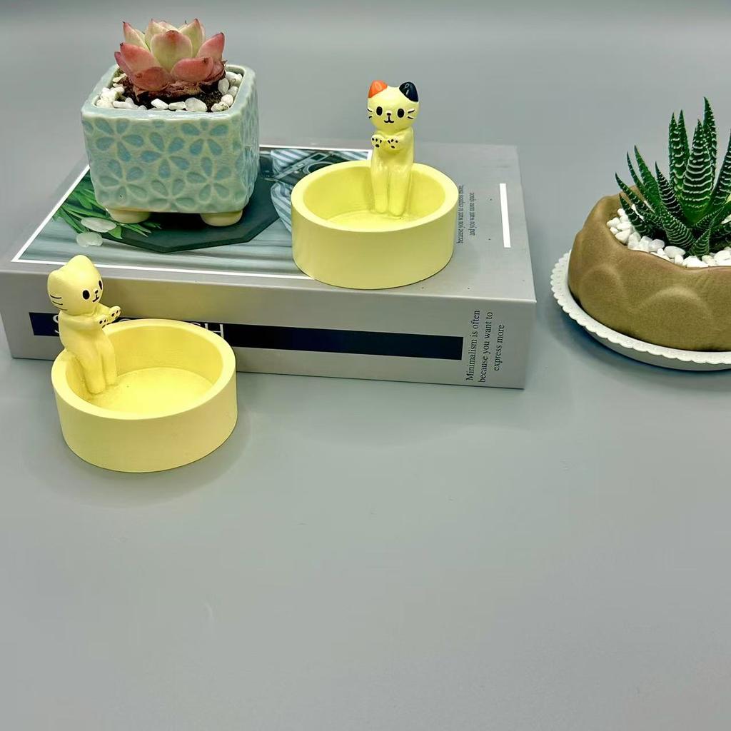 Cute Little Cat Hand Warmer Scented Candle Holder, a Unique and Creative Birthday Gift, Desktop Decoration with an Atmosphere