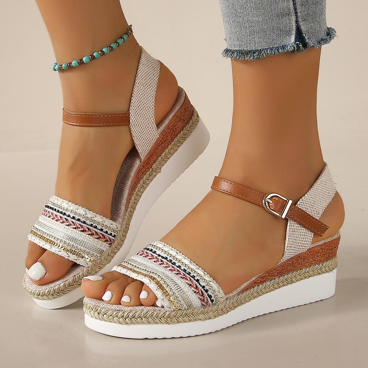 

Прямые продажи летние новые односложные женские босоножки большого размера на танкетке и платформе с ремешками 43