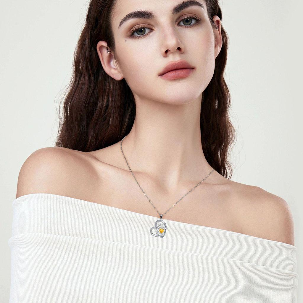 Heart-shaped Life Tree Necklace - Engraved Birthstone Pendant on Luxury Clavicle Chain for Women.