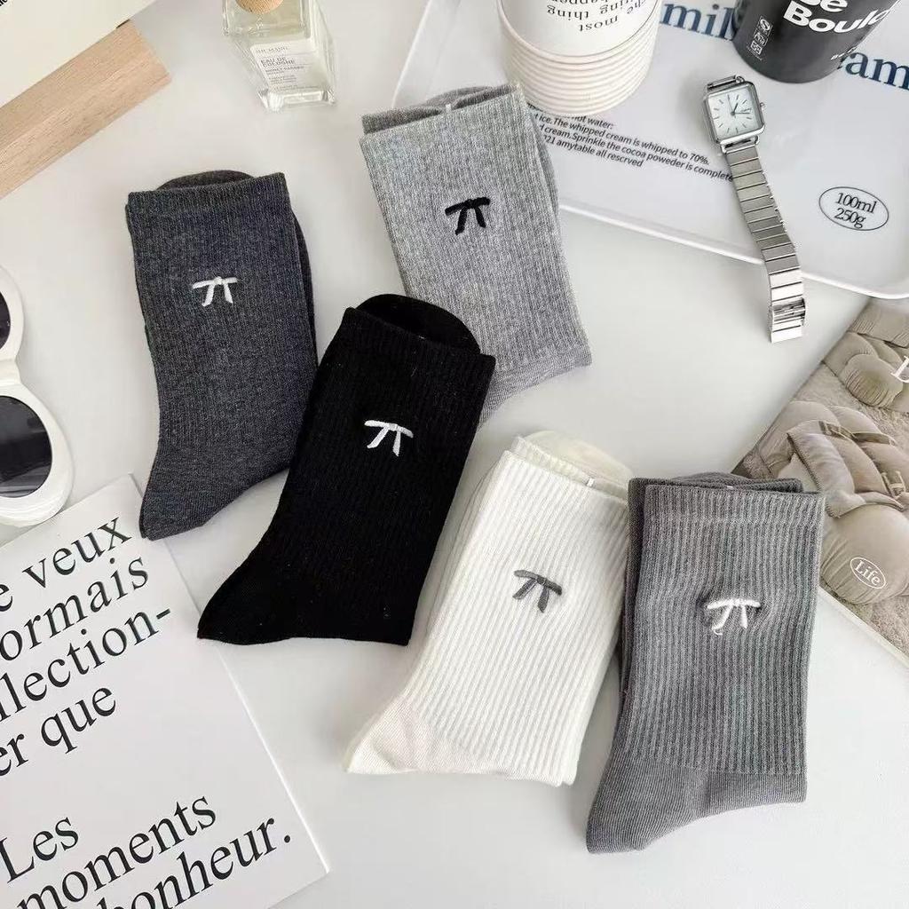 Women's Spring and Autumn New Embroidered Bowknot Mid-tube Socks Combed Cotton Women's Socks