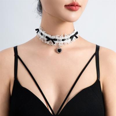 Sweet Temperament Double-layered Ribbon Bow Lace Trim Choker Heart-shaped Black Rhinestone Pendant Necklace for Women Jewelry