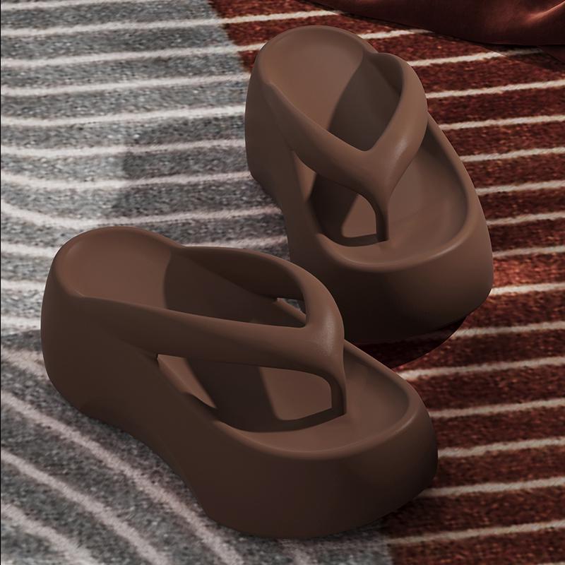 

Жіночі шльопанці на високій платформі з підбором 7,0 см - Модні літні пляжні сандалі 36