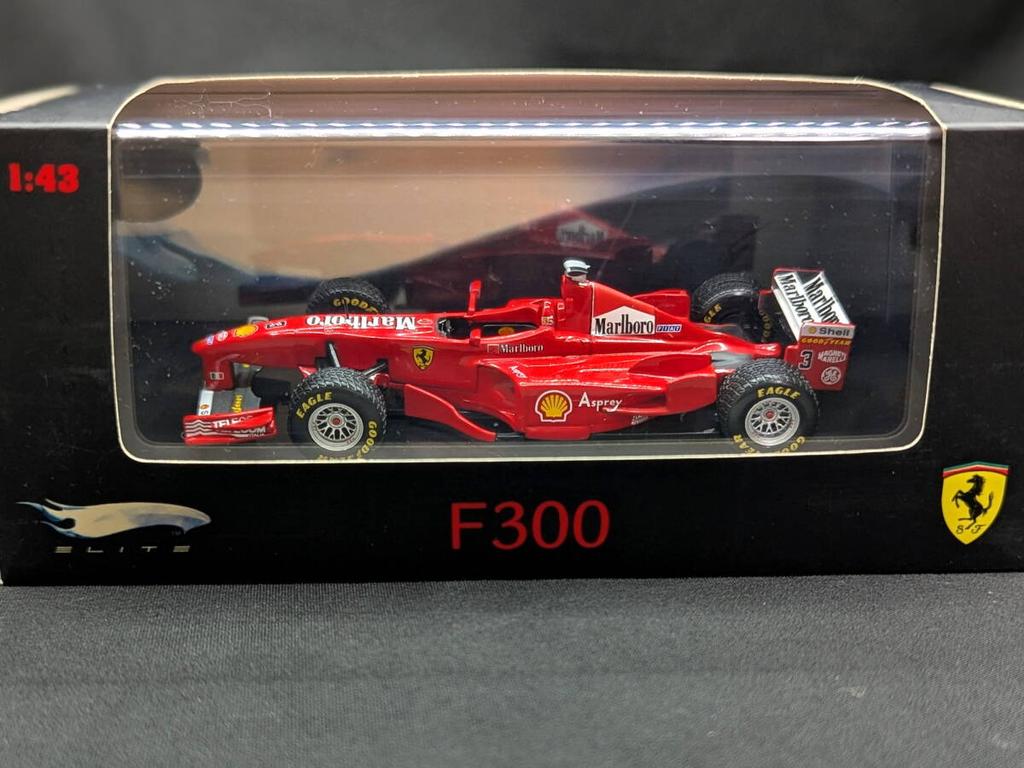 Hot Wheels Mattel Elite Ferrari F300 Schumacher Marlboro Edition 1/43 M.