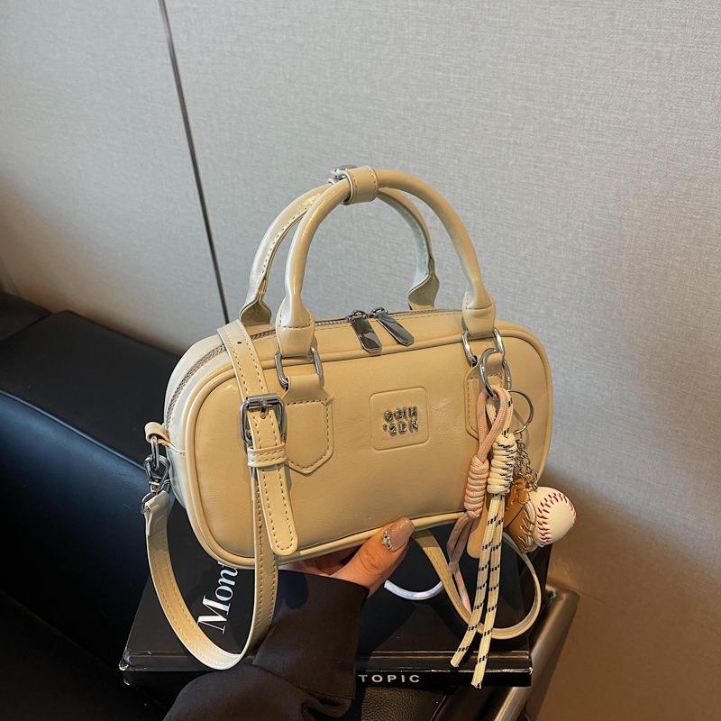 High-end Small Bag Women's New Spring and Summer Versatile Messenger Bag Fashion Portable Pillow Bag