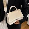 2025 Spring and Summer New Simple Temperament Korean Version Portable Small Square Bag Women's Leisure Commuting Wind Wide Shoulder Strap Messenger Ba