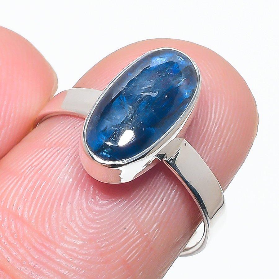 

Кольцо из натурального голубого кианита, серебряное, 925 пробы, размер 7, Q2T01