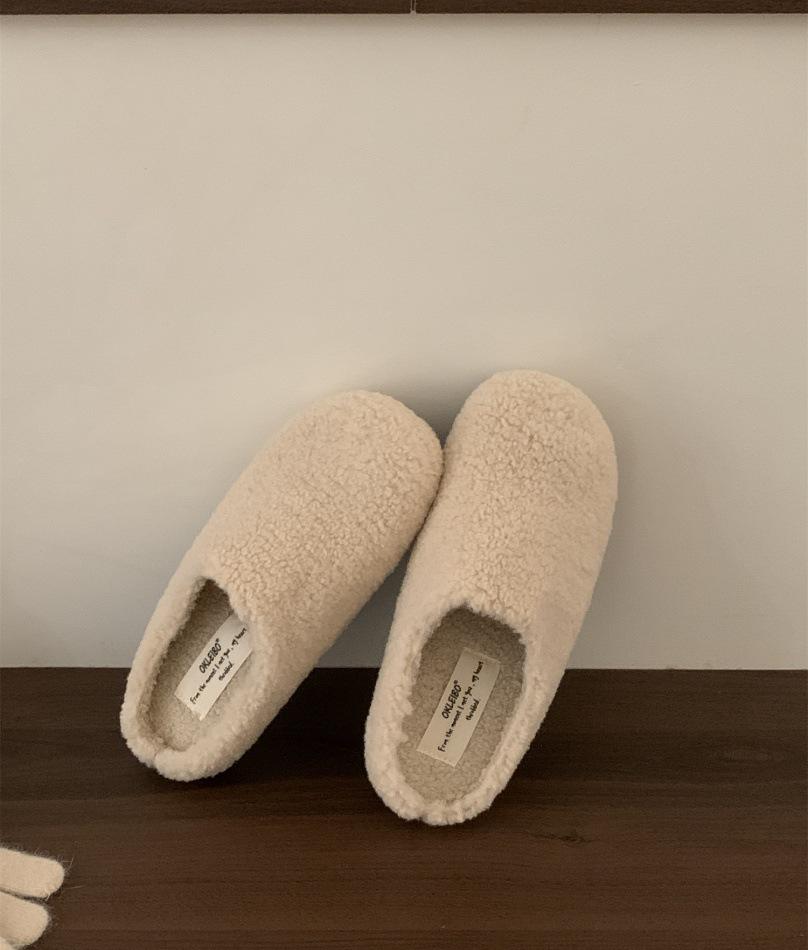 

Baotou outer wear cotton slippers, one pedal, velvet to keep warm, big head retro confinement fluffy slippers, home leisure half drag 39