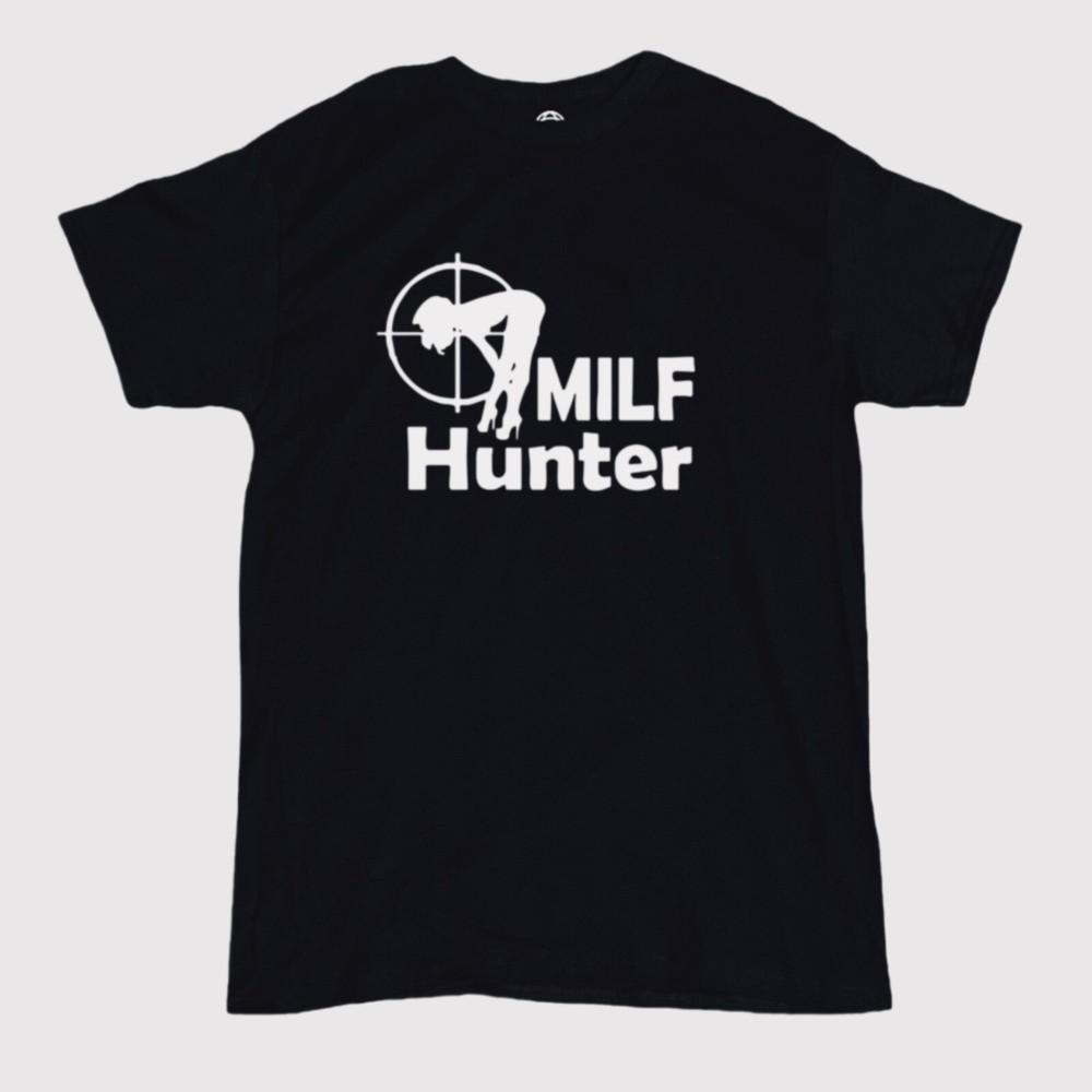 Мужская футболка  Milf Hunter  - Круглый вырез - Подарок - Оскорбительная унисекс футболка S