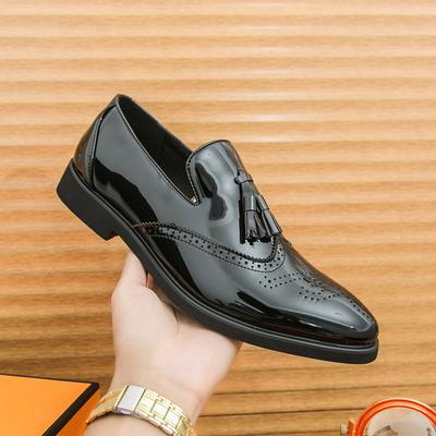 Fashion 2025 Fashion Golden Men's Social Shoe Casual Glitter Leather Loafers Shoes for Men Slip-on Pointed Toe Dress Shoes Men Footwear