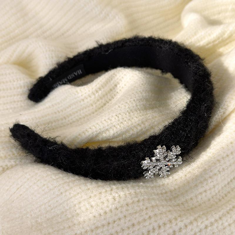 

Новая повязка на голову со стразами в виде снежинки, осенне-зимняя плюшевая повязка для волос для женщин и девушек, милый элегантный обруч для волос, модные аксессуары для волос