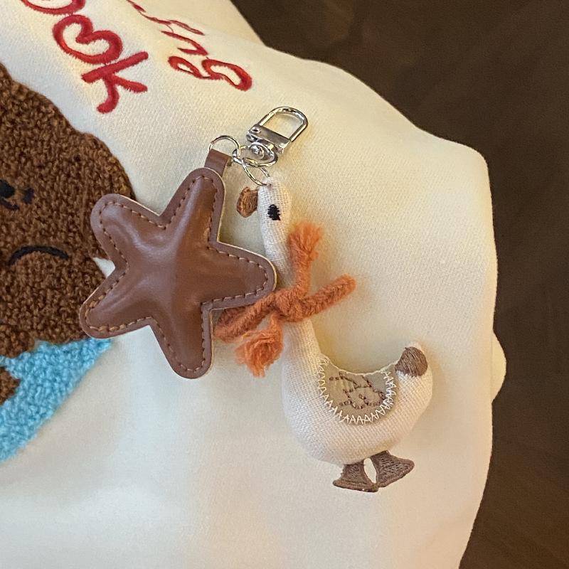 Autumn And Winter Creative Five-Pointed Star Duck Fabric Keychain Charm Pendant Keyring Jewelry For Girl Gift Bag Decoration