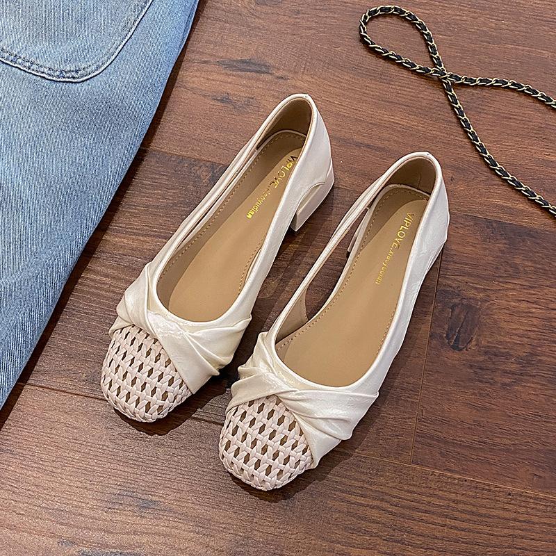 2025 new woven hollow bag head sandals women's skirt retro outer wear thick heel middle heel fashion casual shoes