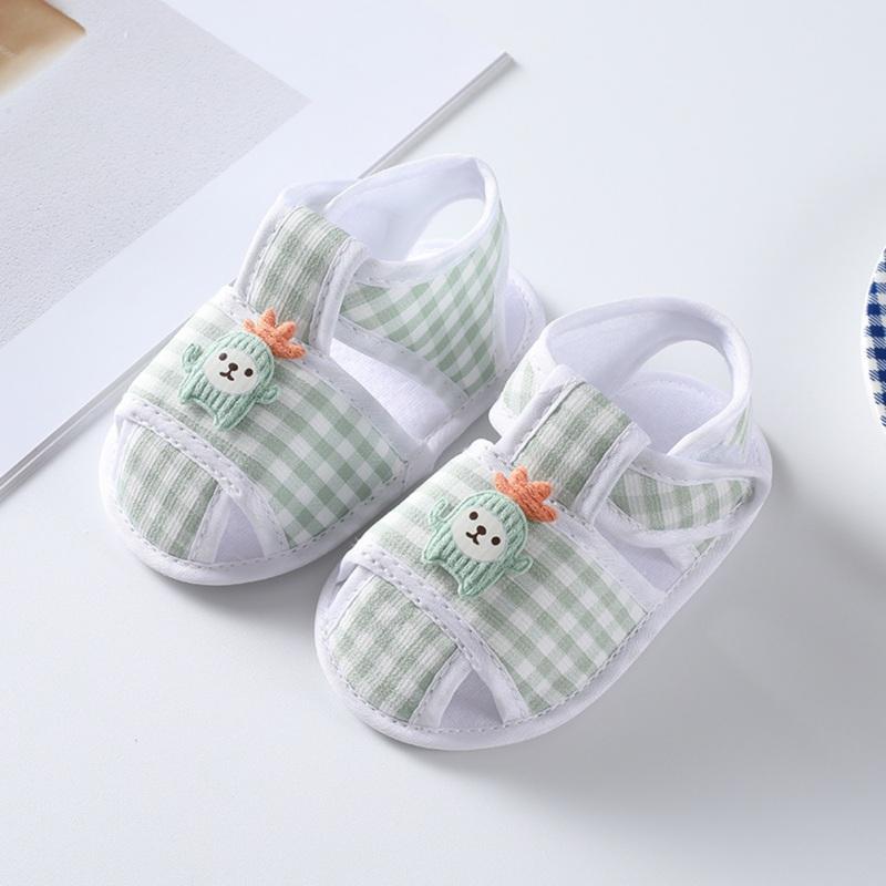 

Летние сандалии для новорожденных девочек с мультяшным клетчатым принтом, первые ходунки для младенцев, обучающая прогулочная обувь на мягкой подошве, От 0 до 12 месяцев 13