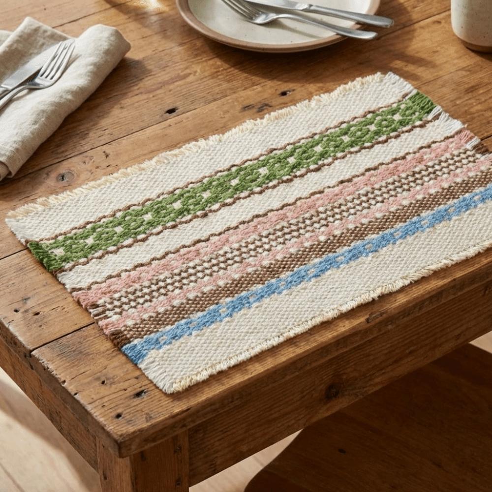 Wear-resistant Cotton Linen Woven Placemats Eco-Friendly Square Heat-Insulating Placemats Non-Slip Dinner Plate Mat Tea Party