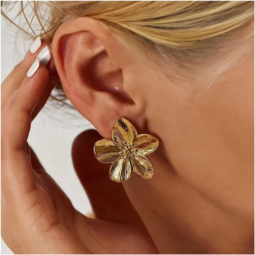 Fashionable Retro Flower Earrings for Women's Party Earrings