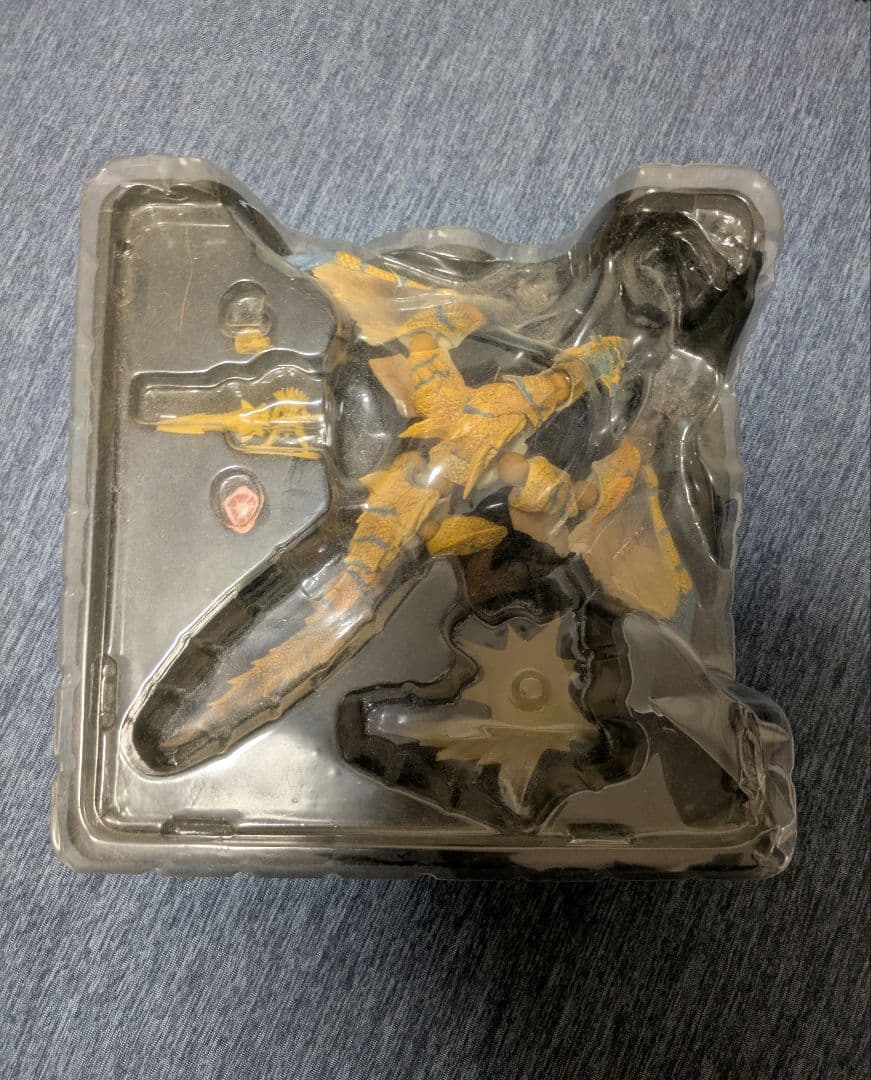

[USED] Revoltech Vulcan Log Tigrex