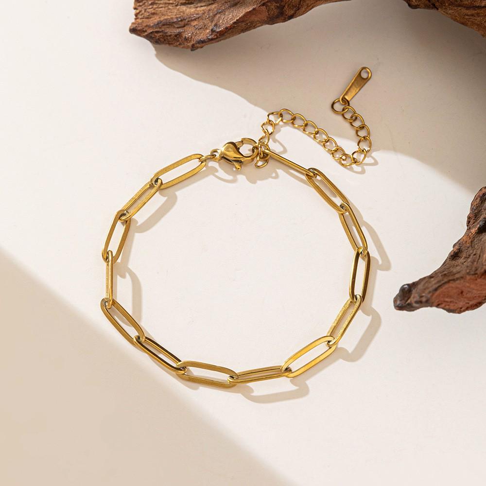 Moda Europeo-Americana Collana a Strati con Catena Piatta a Maglia Serpente a Tre Strati per Donna - Catena Clavicola con Croce in Metallo