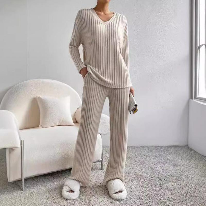 European & American Autumn/Winter Two-Piece Set: V-Neck Ribbed Knit & Casual Straight-Leg Pants